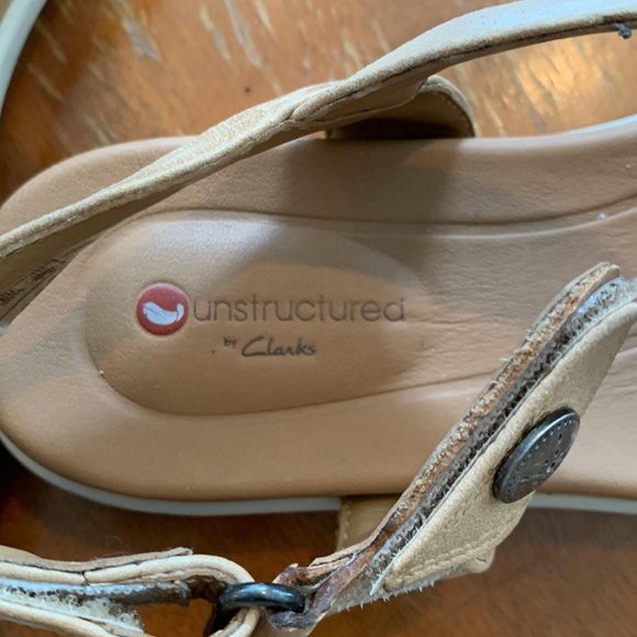 Sandal - 5.5M has a mark on strap, 9.5M, 9M, 7W - Picture 6 of 12